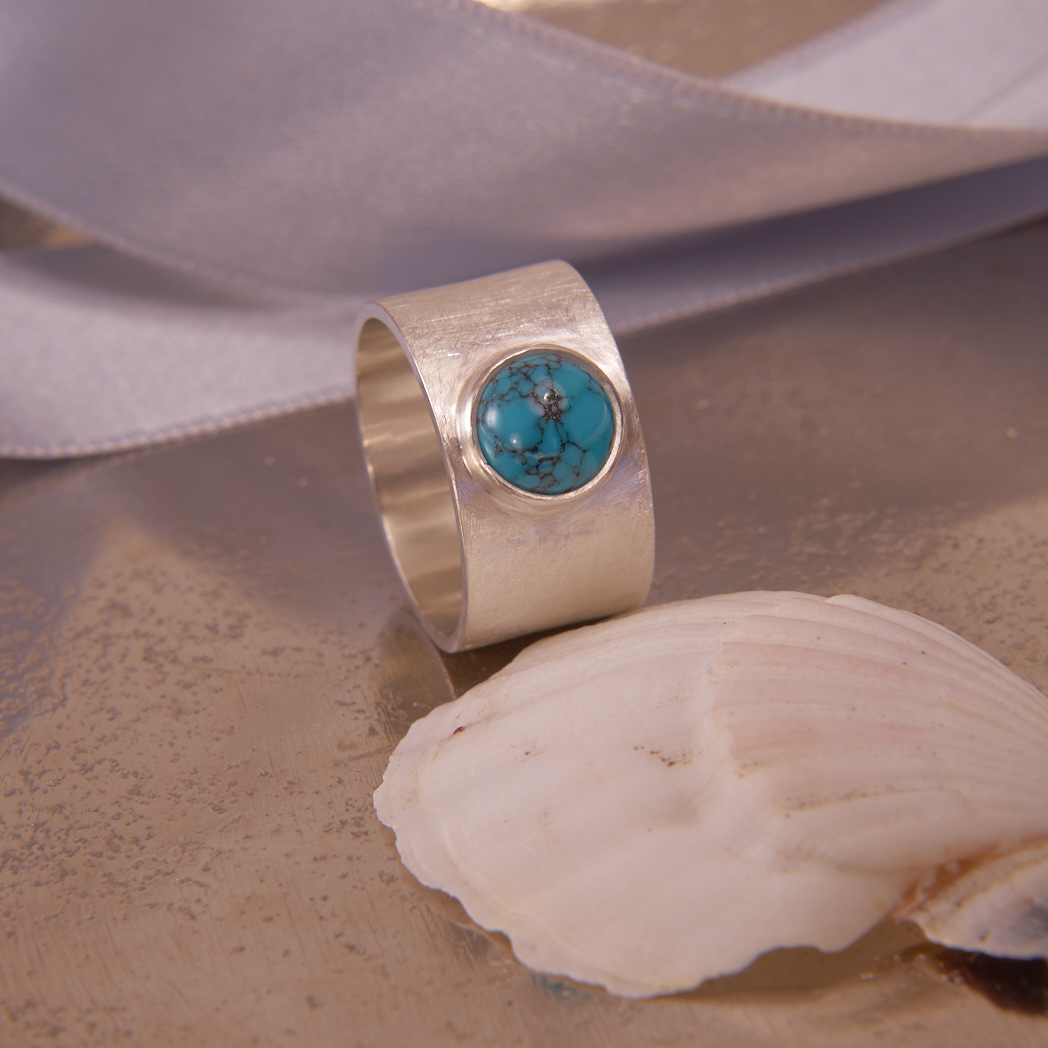 Ring mit Türkis, Cabochon, blau
